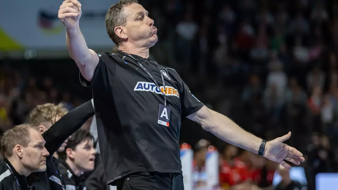 Trotz einer guten Leistung unterlag das DHB-Team Frankreich im letzten Vorrundenspiel knapp. - Bild: Andreas Gora/dpa