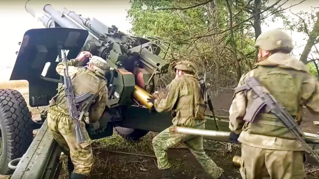 Eine russische Gleitbombe soll ein ukrainisches Gefängnis getroffen haben. (Archivbild) - Bild: Uncredited/Rusian Defense Ministry Press Service/AP/dpa