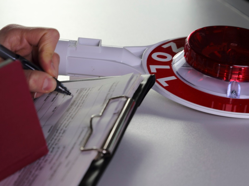 HZA-SI: Illegale Beschäftigung - Nagelstudiobetreiberin zu Geldstrafe verurteilt - Foto: presseportal.de