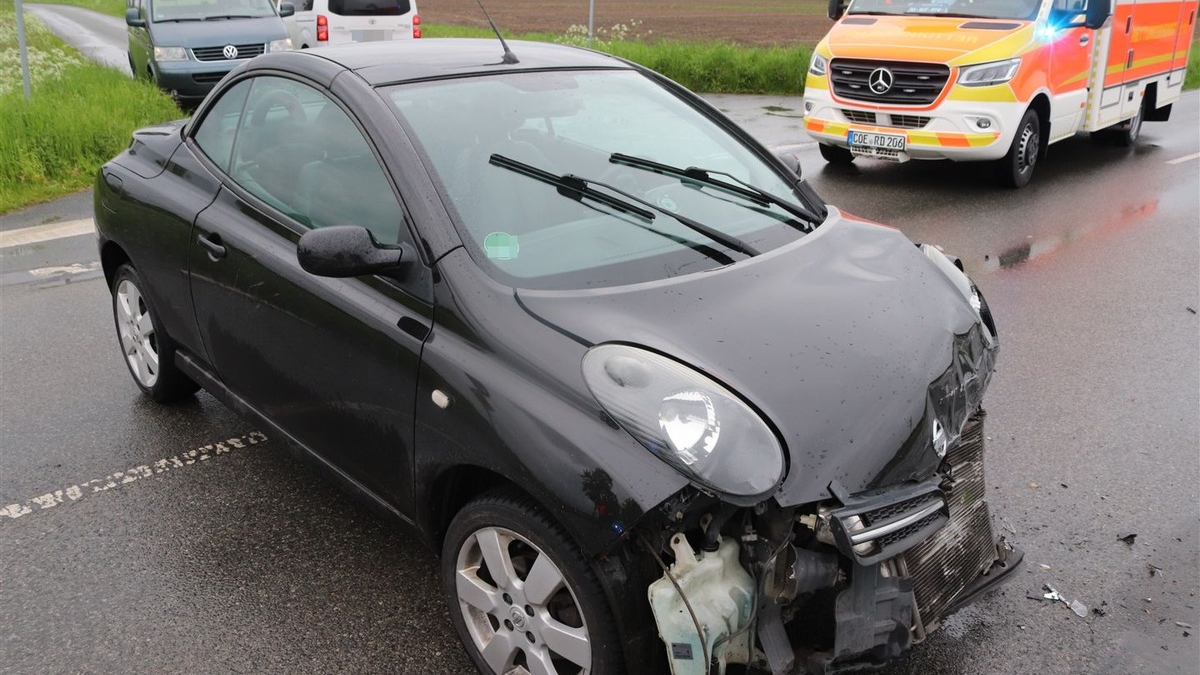 POL-COE: Dülmen, Rorup, K12/ Probefahrt endet am Baum - Foto: presseportal.de