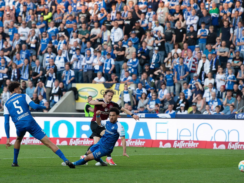 Magdeburg ging im Heimspiel gegen Nürnberg als Verlierer vom Platz. - Foto: Swen Pförtner/dpa
