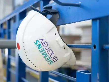 Nach Jahren der Krise ist Siemens Energy auf dem Weg zu einem sehr soliden Jahr. - Foto: Sebastian Kahnert/dpa