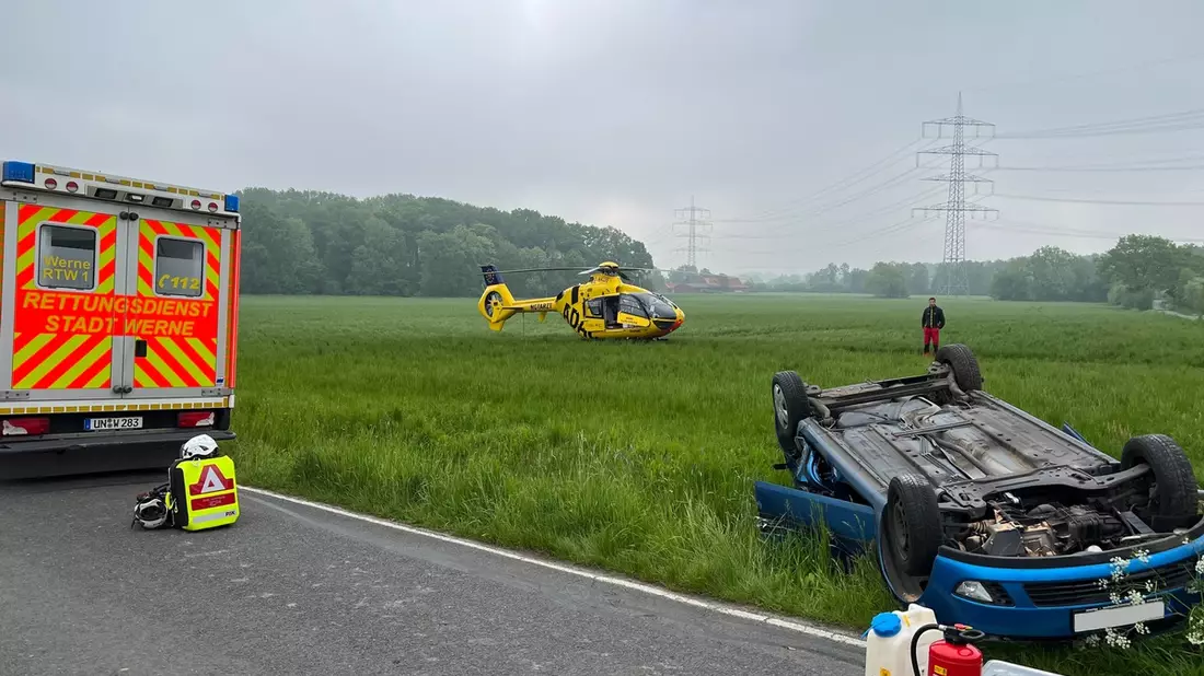 FW Alpen: Führungswechsel bei der Feuerwehr Alpen - Einheit Veen Daniel Baltes ist jetzt Einheitsführer - Bild: presseportal.de