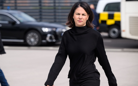 Außenministerin Annalena Baerbock äußert sich bei einer Pressekonferenz. - Foto: Bernd von Jutrczenka/dpa