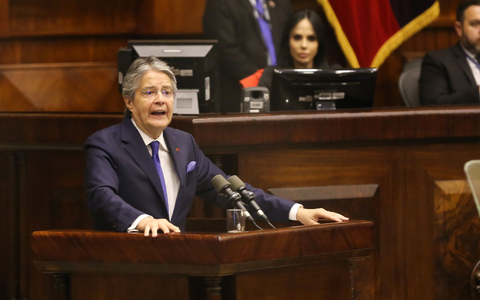 Ecuadors Präsident Guillermo Lasso während einer Sitzung der Nationalversammlung. - Foto: Diego Alban/dpa
