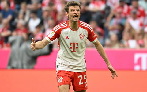 Auch defensiv hatten die Bayern, hier mit NeuzugangJonathan Tah, alles im Griff. - Foto: Sven Hoppe/dpa Auch defensiv hatten die Bayern, hier mit NeuzugangJonathan Tah, alles im Griff. - Foto: Sven Hoppe/dpa