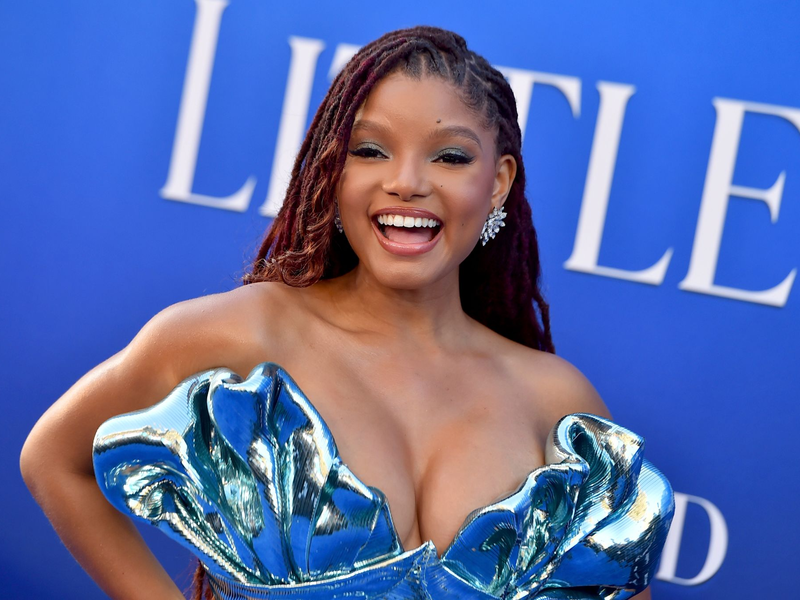 Halle Bailey bei zur Weltpremiere von Arielle im Dolby Theatre in Los Angeles. - Foto: Jordan Strauss/Invision via AP/dpa