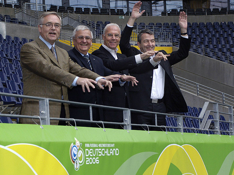 Das Präsidium des WM-2006-OK im Jahr 2005: Horst R. Schmidt, Theo Zwanziger, Franz Beckenbauer und Wolfgang Niersbach (l-r). - Foto: Kunz/Fotoagentur Kunz/dpa