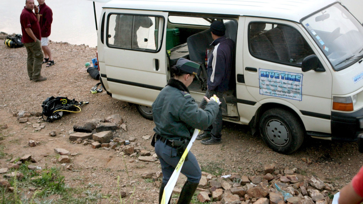 Der Arade-Staudamm war 2008 schon Schauplatz einer Suchaktion. - Foto: Lusa Luis Forra/EPA Lusa/dpa