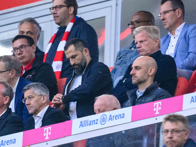 Bayern-Sportvorstand Hasan Salihamidzic (l) und Münchens Vorstandsvorsitzender Oliver Kahn stehen enorm unter Druck. - Foto: Tom Weller/dpa
