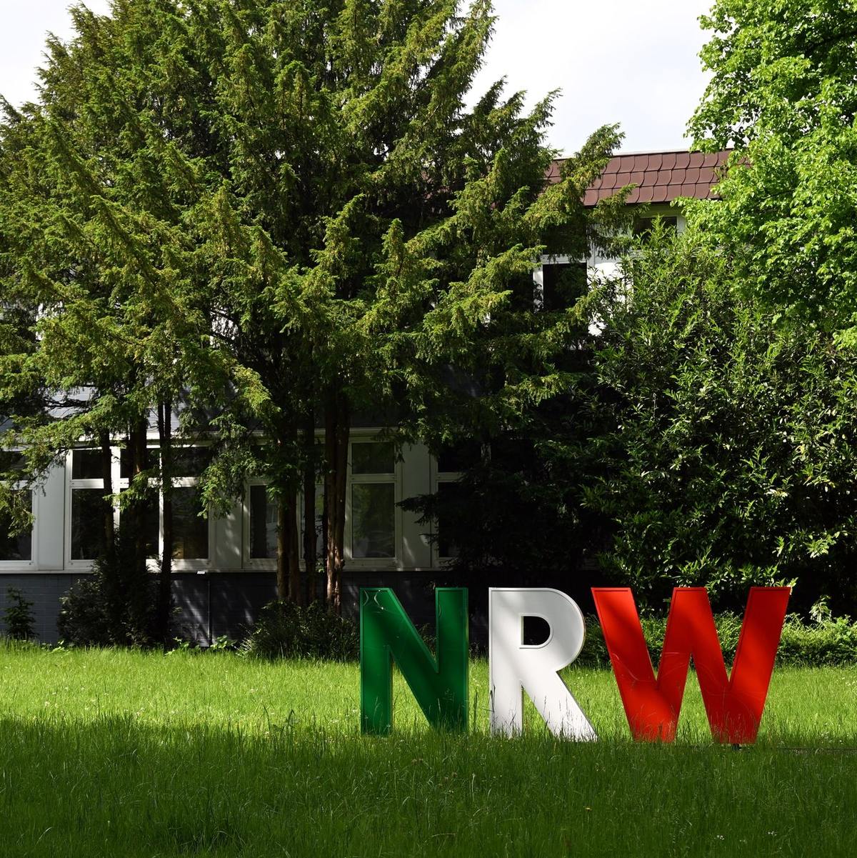 Die Zentralverwaltung der Hochschule für Polizei und öffentliche Verwaltung Nordrhein-Westfalen. - Foto: Federico Gambarini/dpa