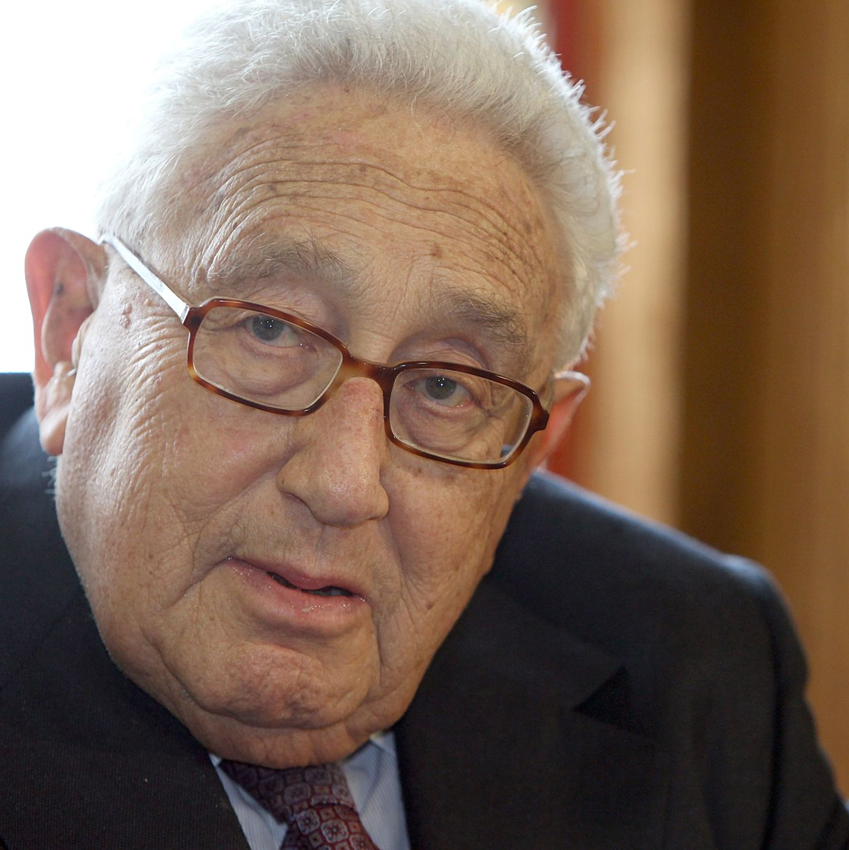 Henry Kissinger ist tot. Der ehemalige US-Außenminister ist im Alter von 100 Jahren gestorben. - Foto: Daniel Karmann/dpa