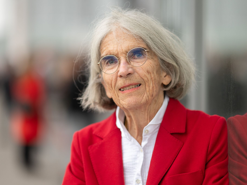 Donna Leon auf der Frankfurter Buchmesse. - Foto: Sebastian Christoph Gollnow/dpa