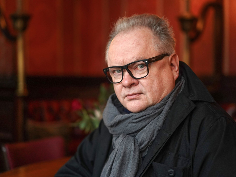 «Wir leben in angestrengten, finsteren Zeiten», sagte der Deutschrocker, der auf eine mehr als 40-jährige Bühnenkarriere zurückblickt. - Foto: Jörg Carstensen/dpa