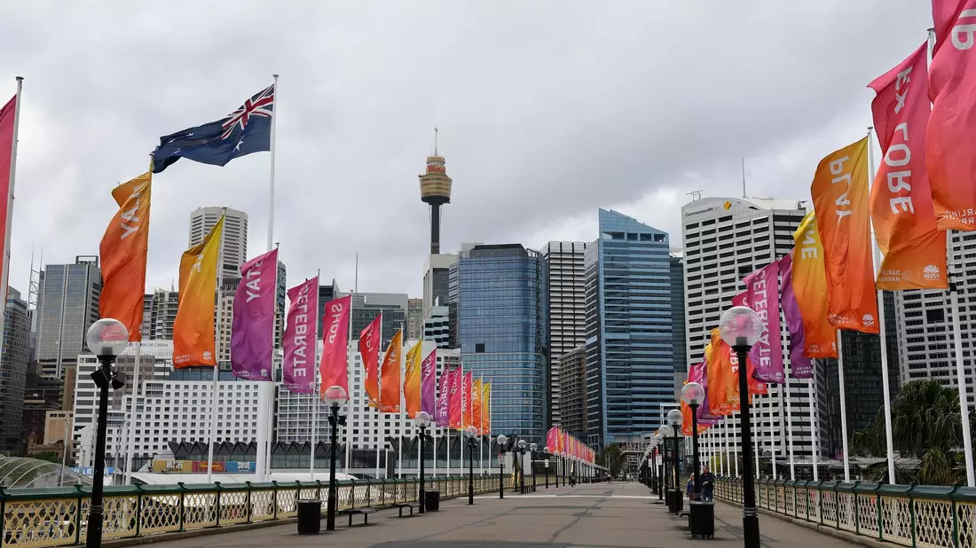 Im Zentrum der australischen Millionenmetropole ist ein gewaltiges Feuer ausgebrochen. (Archiv) - Bild: Dan Himbrechts/AAP/dpa