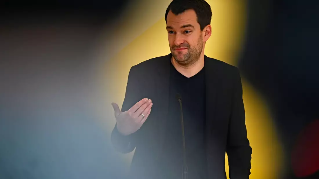 «Steuererhöhungen sind nicht nur zu Recht im Koalitionsvertrag ausgeschlossen, sie wären auch genau falsch für unsere Wettbewerbsfähigkeit», sagt der stellvertretende FDP-Vorsitzende Johannes Vogel. - Bild: Philipp Znidar/dpa