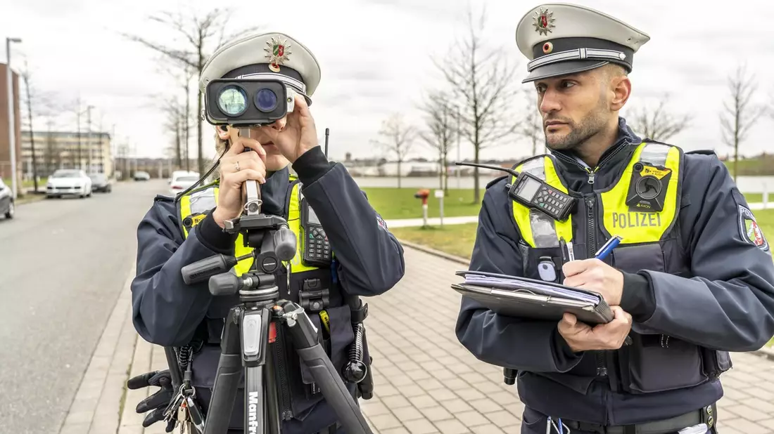 POL-ME: Geschwindigkeitskontrollen: Polizei misst in 30er-Zone - Heiligenhaus - 2501042 - Bild: presseportal.de