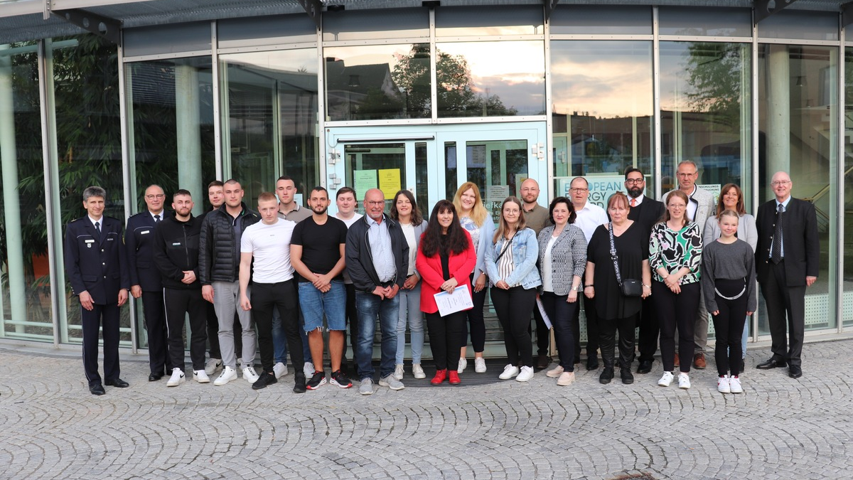 POL-GI: Gießen: Bürgerehrung im Polizeipräsidium Mittelhessen - Foto: presseportal.de