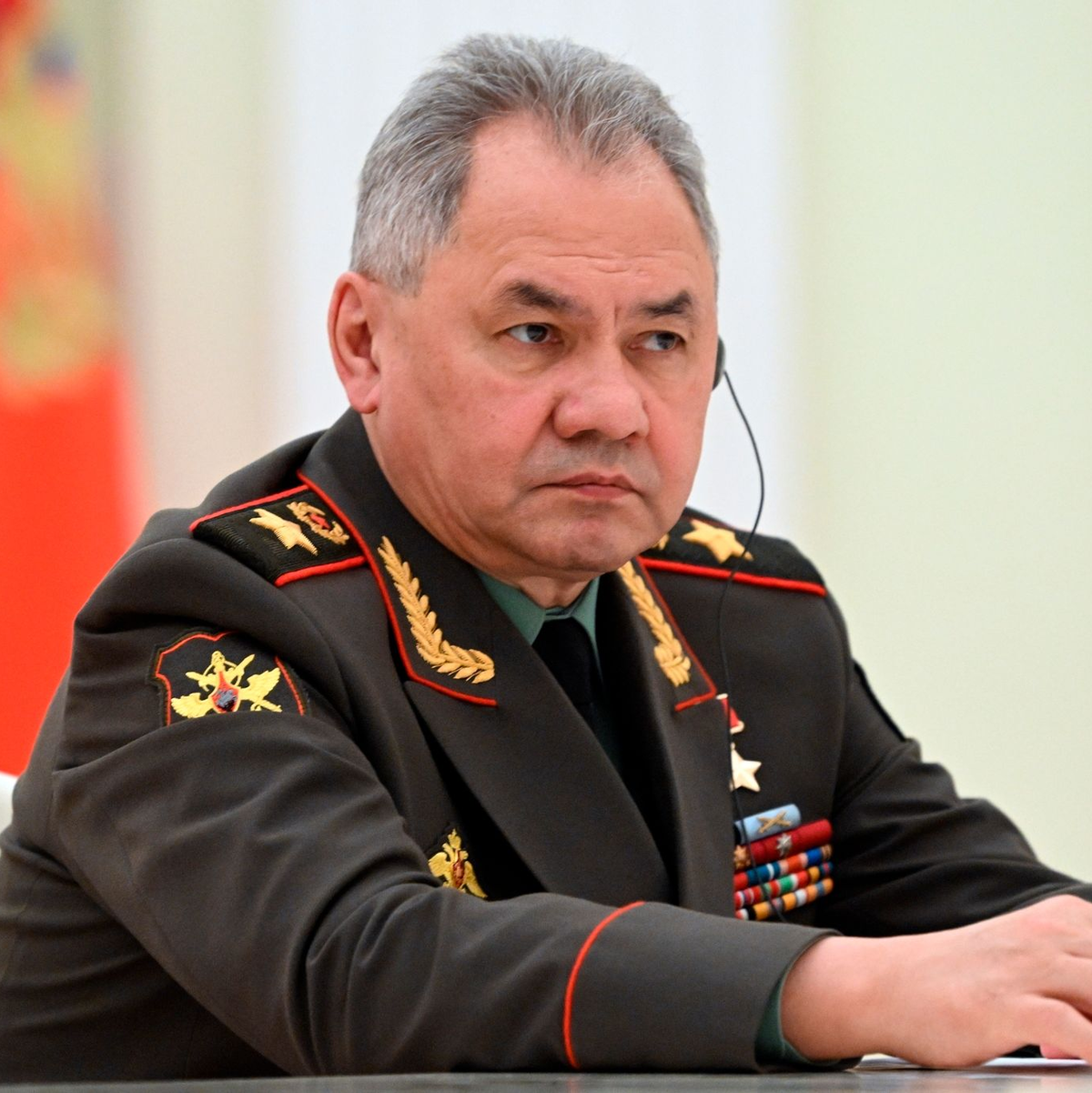 Russlands Verteidigungsminister Sergej Schoigu: Die Kontrolle über die in Belarus stationierten Atomwaffen verbleiben auf russischer Seite. - Foto: Pavel Bednyakov/Pool Sputnik Kremlin/AP/dpa