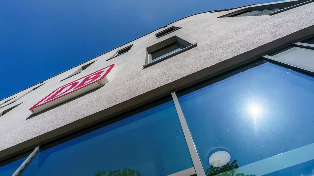 Vierte Runde, dritter und vorläufig letzter Tag, in den Tarifverhandlungen der Gewerkschaft EVG mit der Deutsche Bahn AG. - Bild: Andreas Arnold/dpa