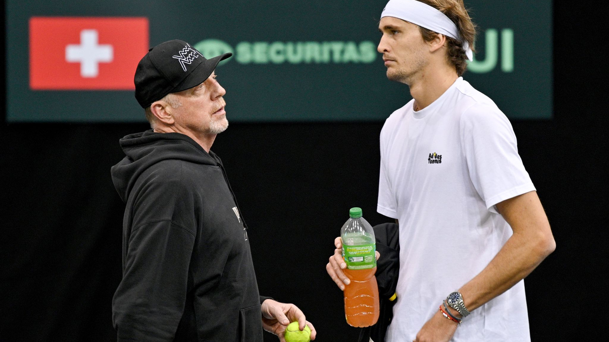 Für Boris Becker gehört Alexander Zverev nicht zu den Favoriten bei den French Open. - Foto: Harald Tittel/dpa
