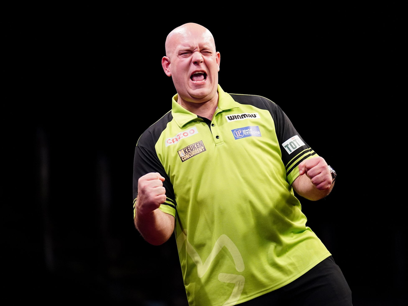 Michael van Gerwen gewann sein Achtelfinale gegen Stephen Bunting deutlich in vier Sätzen. - Foto: Zac Goodwin/PA Wire/dpa