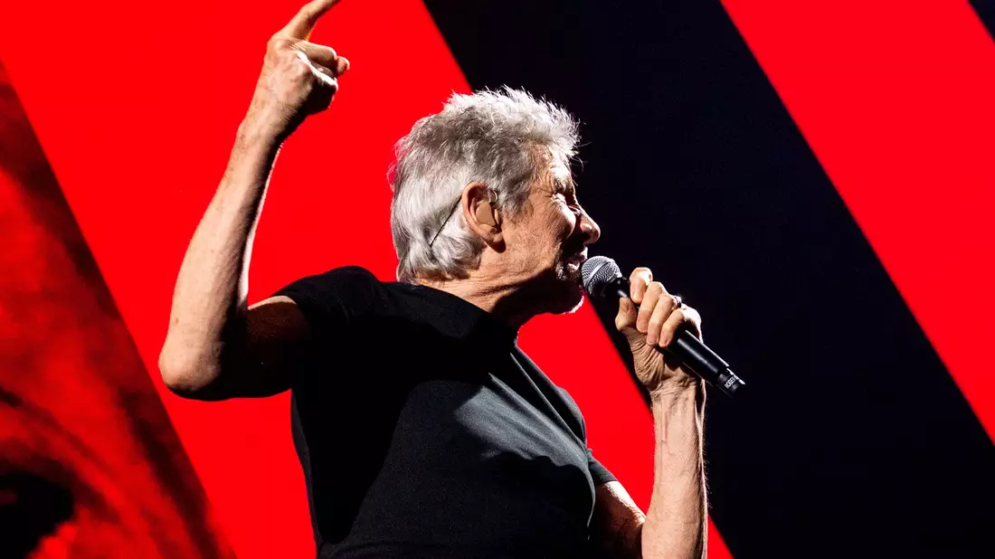 Der Musiker Roger Waters steht in der Kritik. - Bild: Daniel Bockwoldt/dpa