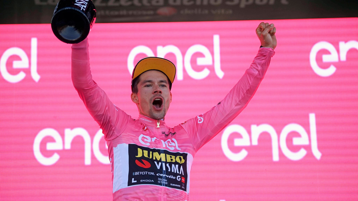 Der Slowene Primoz Roglic übernahm beim Giro das Rosa Trikot. - Foto: Fabio Ferrari/LaPresse/AP/dpa