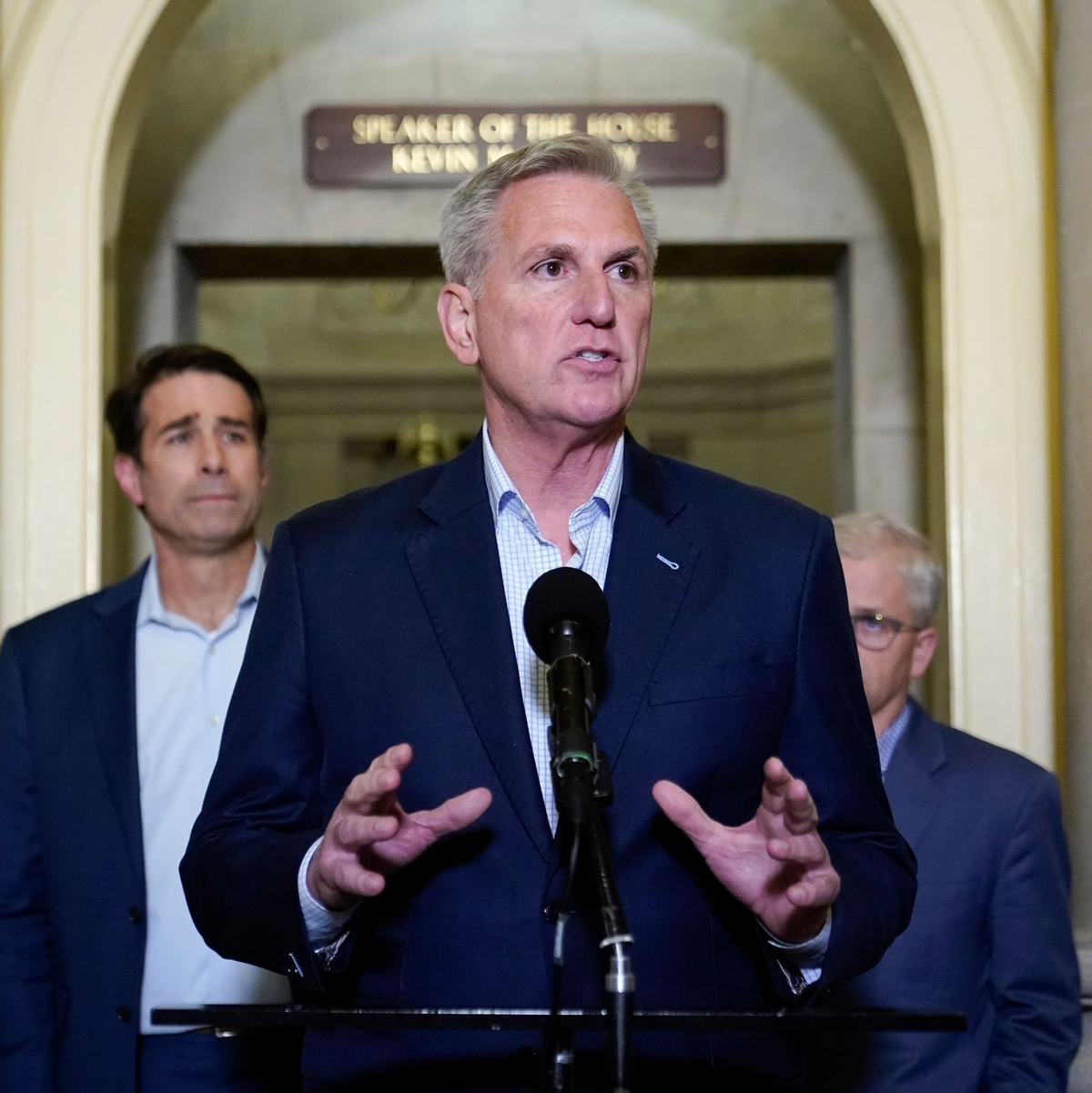 Kevin McCarthy, Sprecher des Repräsentantenhauses, spricht zu den Journalisten. - Foto: Patrick Semansky/AP