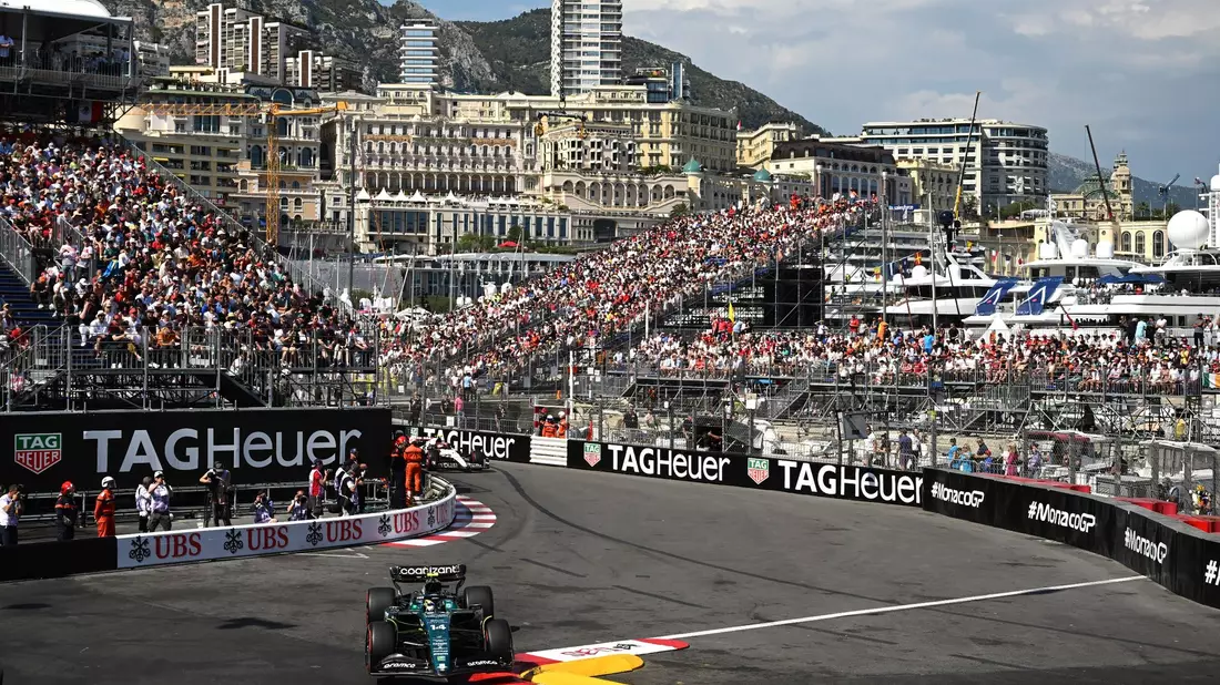 Fernando Alonso beim Qualifying in Monaco. - Bild: Christian Bruna/Pool EPA/AP/dpa