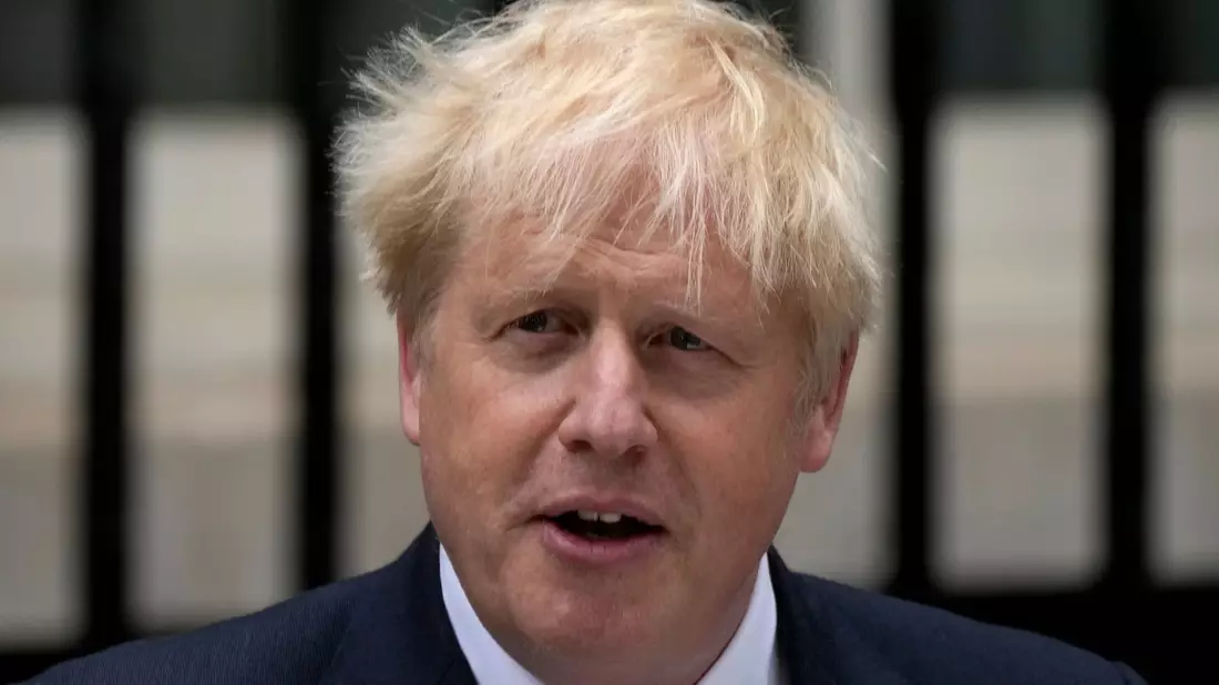 Boris Johnson, Ex-Premier, hat während der Corona-Zeit mit Regierungsvertretern über Whatsapp kommuniziert. - Bild: Frank Augstein/AP/dpa