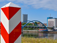 Der deutsch-polnische Grenzübergang in Frankfurt (Oder). Kommen hier stationäre Kontrollen der Bundespolizei? - Foto: Patrick Pleul/dpa