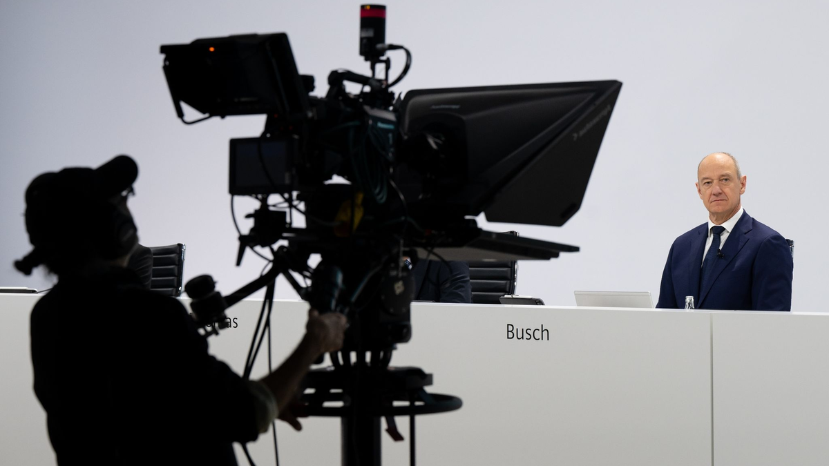 Virtuelle Hauptversammlung bei der Siemens AG mit dem Vorstandsvorsitzenden  
Roland Busch. - Foto: Sven Hoppe/dpa Pool/dpa