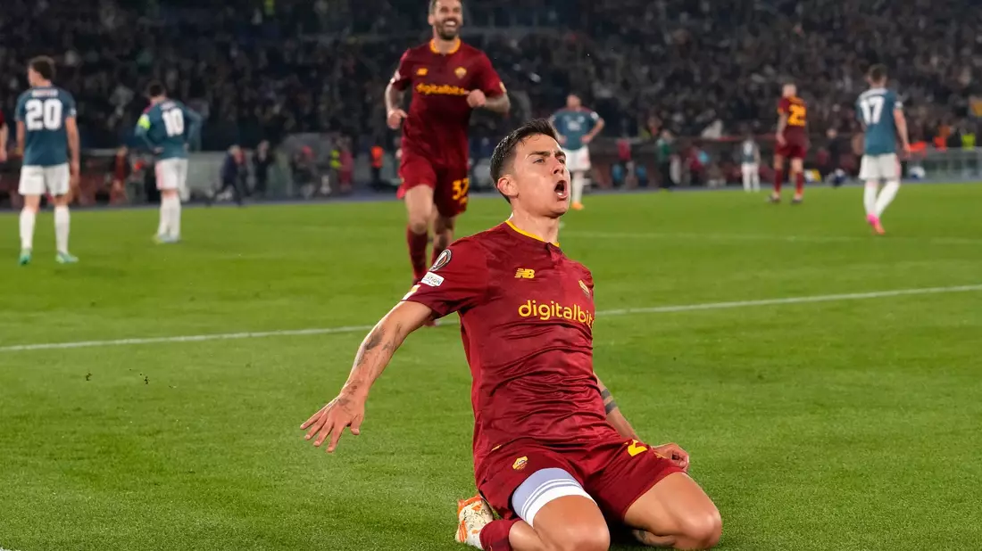 Roms Paulo Dybala hatte zuletzt mit Sprunggelenkproblemen zu kämpfen. - Bild: Alessandra Tarantino/AP/dpa
