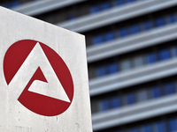 Die Bundesagentur für Arbeit in Nürnberg hat die Zahlen für Mai bekanntgegeben. - Foto: Martin Schutt/dpa