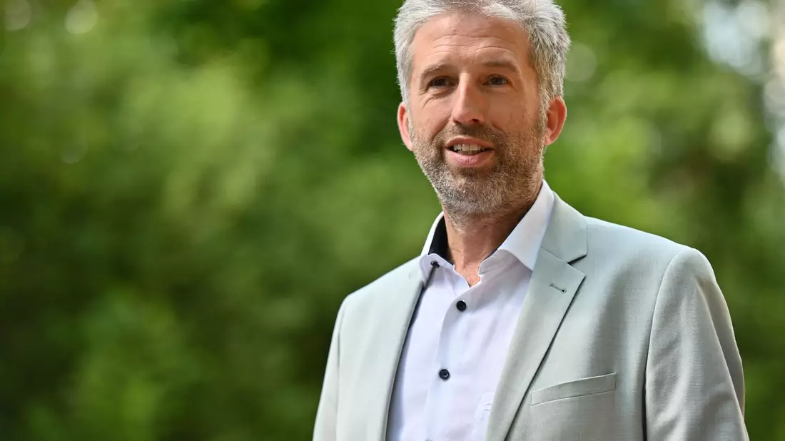 «Zweck der Auszeit ist, dass ich mich nicht mehr für mein Handeln öffentlich erklären muss», sagt Palmer der Deutschen Presse-Agentur vor Beginn der Auszeit. - Bild: Jan-Philipp Strobel/dpa