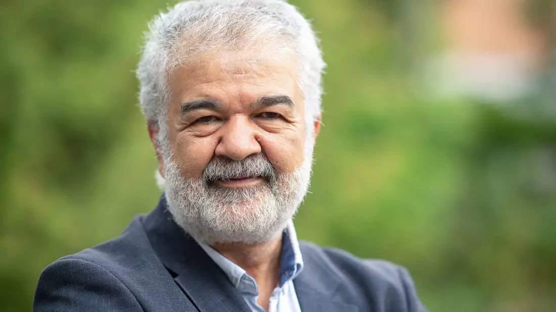 Der TDG-Vorsitzende Gökay Sofuoglu nimmt «keine große Auseinandersetzung oder Unruhe» wahr. - Bild: Sebastian Gollnow/dpa