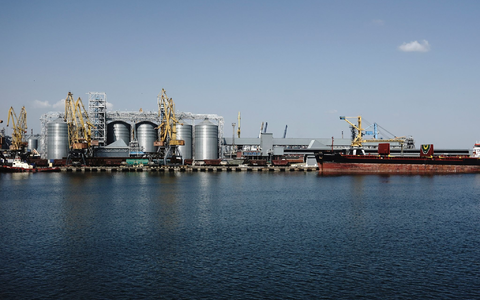 Blick auf den Seehafen von Odessa. - Foto: Kostiantyn Liberov/AP/dpa/Archiv