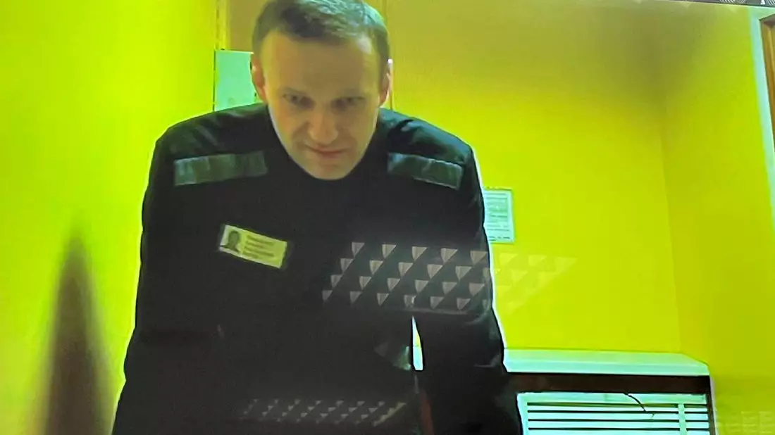 Kremlgegner Nawalny wurde in einem Prozess bereits zu neun Jahren Straflager verurteilt. - Bild: Uncredited/Moscow City Court Press Service/AP