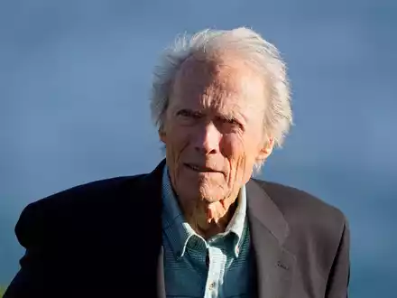 Hollywood-Star Clint Eastwood feiert seinen 93. Geburtstag. - Foto: Eric Risberg/AP/dpa/Archiv