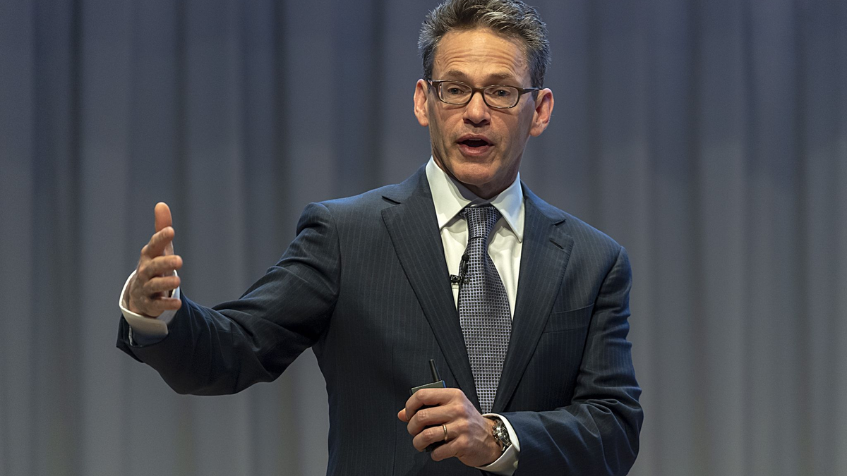 Bill Anderson ist ab heute Chef des Bayer-Konzerns. - Foto: Georgios Kefalas/KEYSTONE/dpa