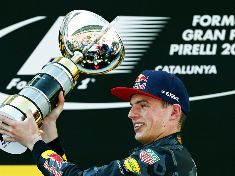 Der niederländische Formel-1-Fahrer Max Verstappen freut sich am 15. Mai 2016 über seinen ersten Grand-Prix-Sieg in Spanien. - Foto: Andreu Dalmau/dpa