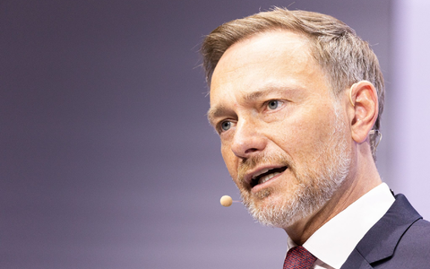 Christian Lindner (FDP), Bundesminister der Finanzen, hat die Baustandards kritisiert. - Foto: Michael Matthey/dpa