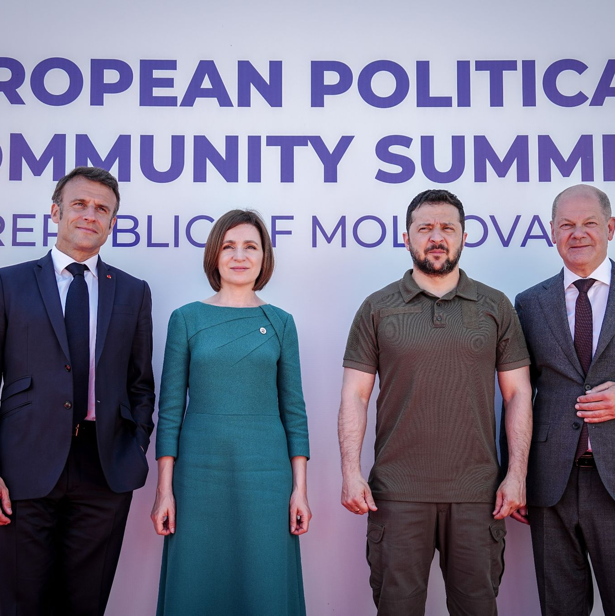 Emmanuel Macron (l-r), Maia Sandu, Wolodymyr Selenskyj und Olaf Scholz beim Gipfeltreffen der Europäischen Politischen Gemeinschaft (EPG) in Moldau. - Foto: Kay Nietfeld/dpa