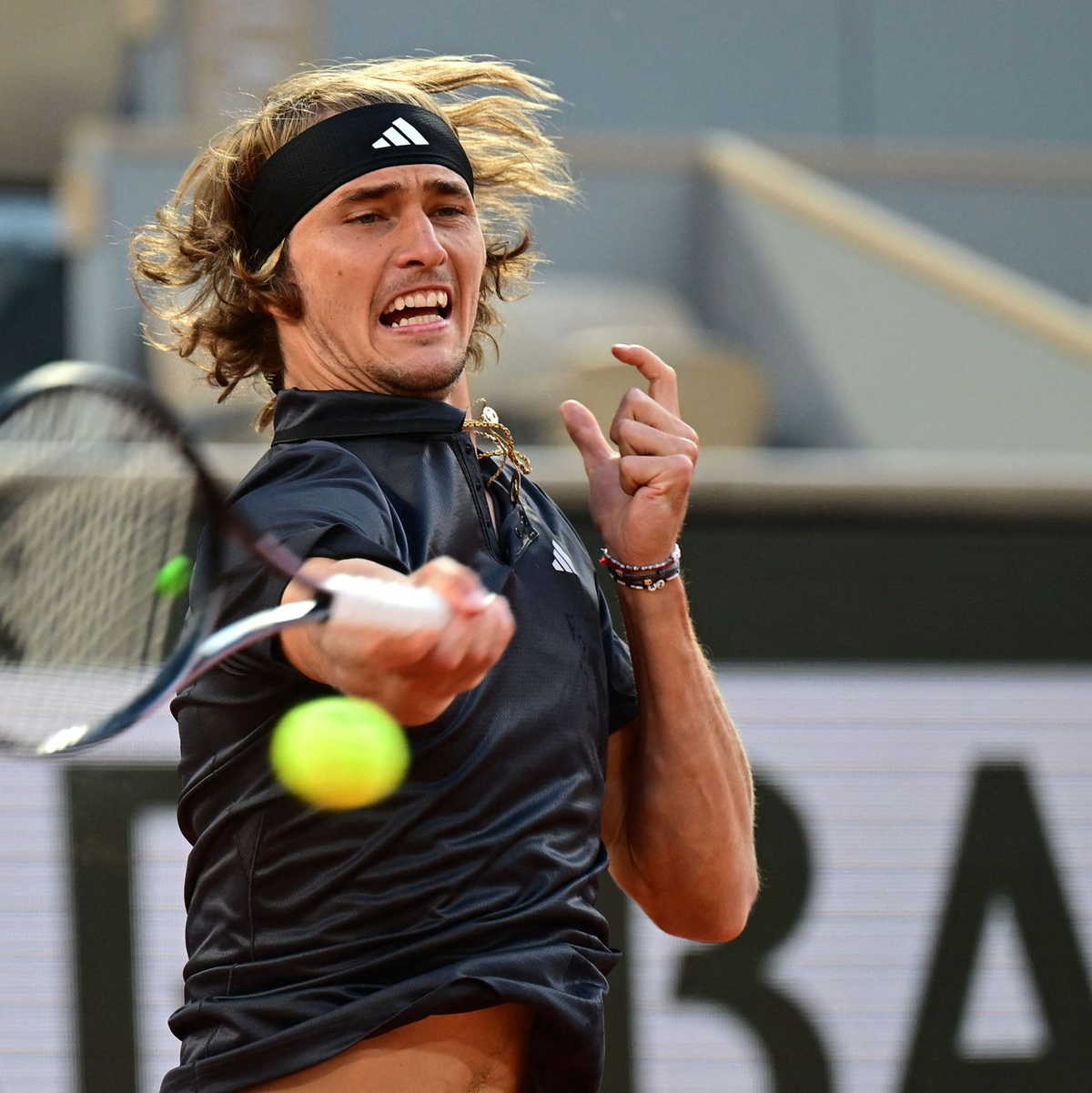 Zog problemlos in die dritte Runde in Paris ein: Alexander Zverev. - Foto: Emmanuel Dunand/AFP/dpa