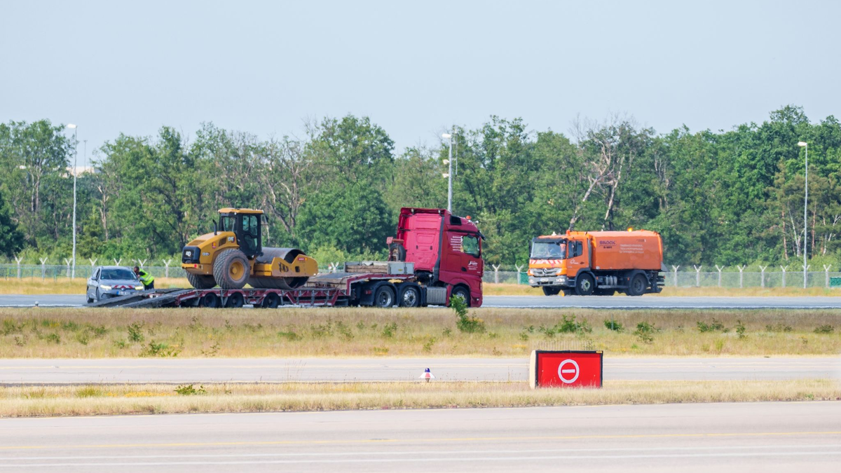 Bereits nach wenigen Betriebsstunden musste eine frisch sanierte Landebahn auf dem Frankfurter Flughafen kurzzeitig wieder geschlossen werden. - Foto: Andreas Arnold/dpa