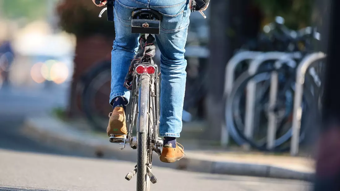 Am 3. Juni ist Weltfahrradtag. - Bild: Jan Woitas/dpa