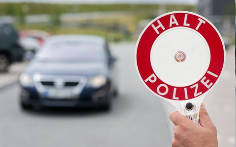 BPOL-BadBentheim: 16-jähriger Teenager saß am Steuer eines Autos - Foto: presseportal.de