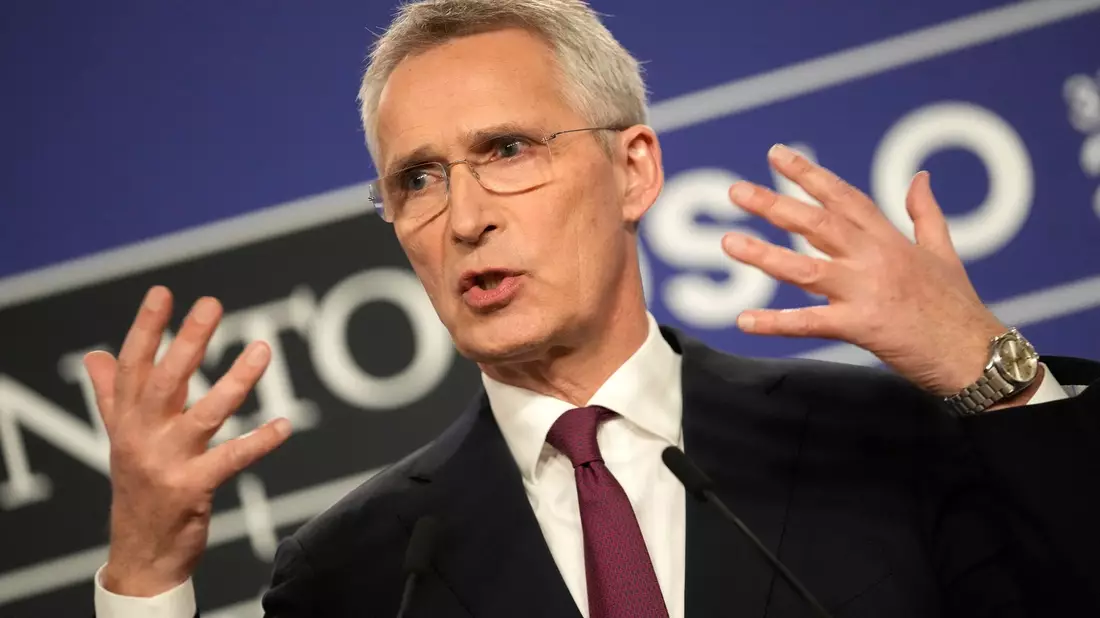 Jens Stoltenberg, Nato-Generalsekretär, trifft wohl auf hochrangige Vertreter der Türkei. - Bild: Sergei Grits/AP