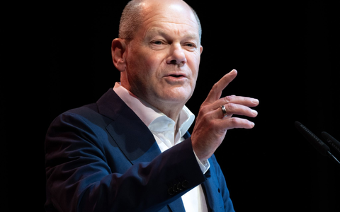 Bundeskanzler Olaf Scholz (SPD) will die Ukraine weiter unterstützen. - Foto: Monika Skolimowska/dpa